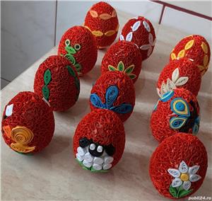 Oua ornate prin tehnica quilling pentru Pasti