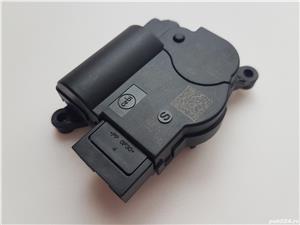 Motoraș actuator servomotoraș climă VW Audi Seat Skoda 2Q0907511F 2Q0 907 511 F - imagine 4