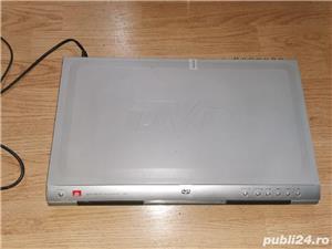 Vand DVD la un pret accesibil