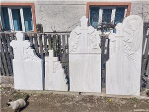 Monumente funerare marmura - imagine 3