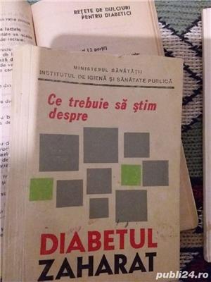 Carti depre diabetul zaharat cu tratamente, retete dietetice, tabele cu glucidele din alimente.