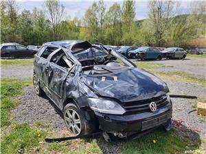 Dezmembrez VW GOLF 6 PLUS euro 5 2.0 TDI an 2013 avariat DSG 7+1 - imagine 3