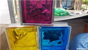 Caramida Sticla Colorata prin Injectare