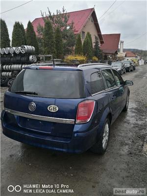 Dezmembrez Astra H - imagine 10