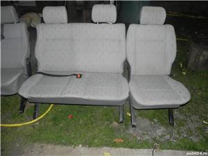 Scaune T4 8+1 - imagine 2