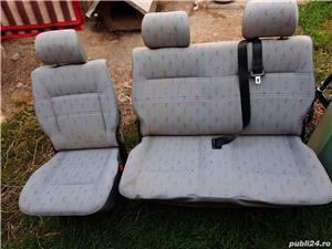 Scaune T4 8+1 - imagine 7