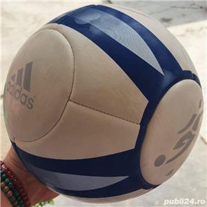 Minge fotbal Adidas Capitano, pentru colectie, an 2005 David Beckhan nouă, nefolosită - imagine 2