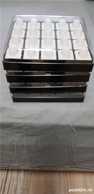 Vand 3 cutii cu capac , suport pentru inele ! - imagine 3