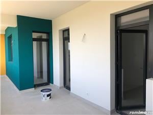 Apartament cu 3 camere decomandat 2 bai + o terasa de 20 mp - imagine 11