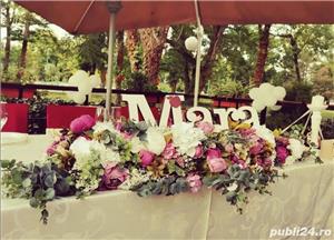 Închiriez la pret modic aranjamente flori artificiale  - imagine 5