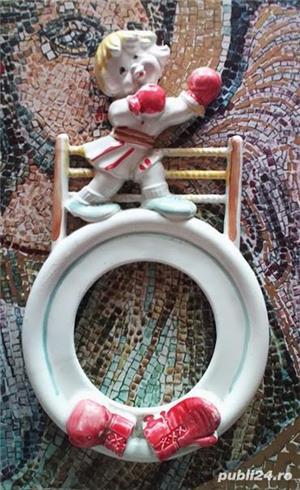 "BĂTĂIOASA" - ramă foto vintage din ceramică, Italia anii 80