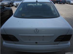 Dezmembram Mercedes-Benz E class (W210) E220 CDI anul 1999-2002, 143CP - imagine 8