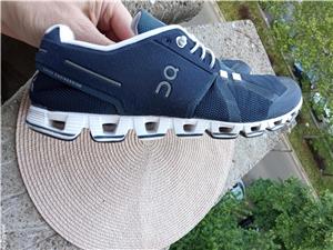 Adidasi Swiss Engineering, mar. 42, UK 8 (26.5 cm) - imagine 10