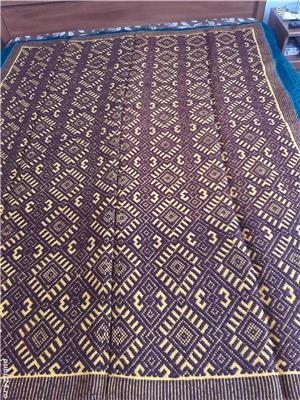 Covoare țesute manual