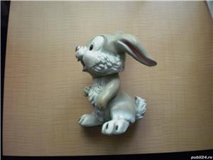 Iepuras Disney din cauciuc, adus din Canada