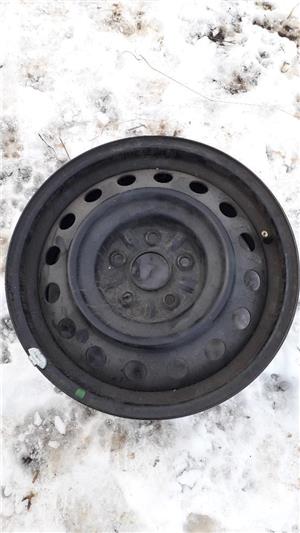 jante otel 16" Toyota Auris aproape noi