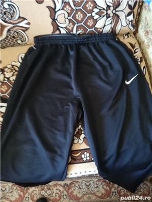 Pantaloni negri nike