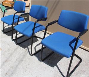 3 BUC Scaun conferinta cu cadru metalic tip sanie; Scaun vizitator - imagine 3