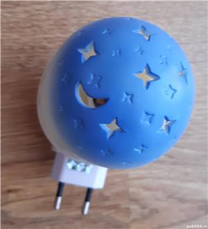 Lumina lampa de veghe