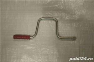 Coarba auto impact din comunism pentru rotile cu suruburile blocate - imagine 2