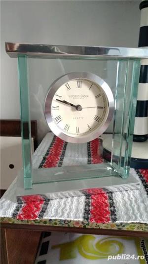 London Clock Company. Silver Flat Top Mantel Clock Ceas Sticla