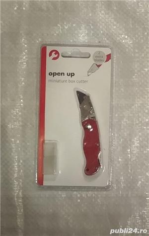 Cuter univetsal cu lame de rezerva - produs in Anglia