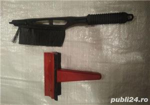 Set nou perie auto pentru zapada + racleta spalat geamuri masina - imagine 2