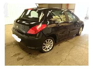 Dezmembrez Peugeot 308 2009 Hatchback 1.4 i Benzina - imagine 5