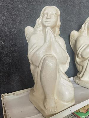 Set 2 statuete vechi, din ciment, ingeri. Dimensiune mare, pentru gradina. - imagine 2