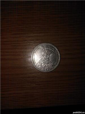 Monedă 