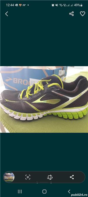 Papuci alergare Brooks Aduro3 barbati, Black/Green, 42.5 livrare gratuita t - imagine 2