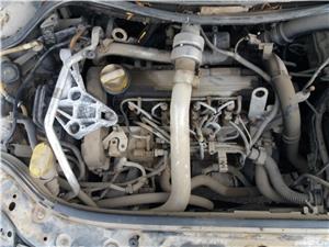 Dezmembrez Renault Megane 2, 1.5 dci - imagine 2