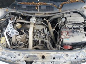 Dezmembrez Renault Megane 2, 1.5 dci - imagine 4