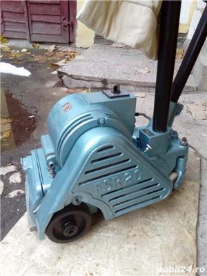 masina șlefuit/rașchetat parchet de închiriat  - imagine 4