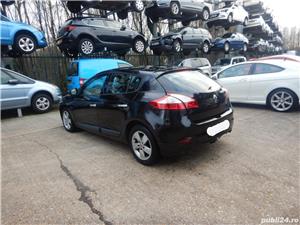 Dezmembrez Renault Megane 3 2011 HATCHBACK 1.5 DCI - imagine 4