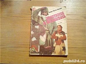 TRICOTAJELE IN ACTUALITATE - Doina Silvia Marian - Editura Tehnica, 1990, 155 p.