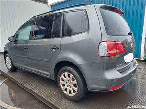 Dezmembrez Volkswagen Touran 2010 VAN 1.6 TDI - imagine 3