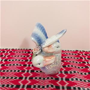 bibelou vechi portelan sidefat pasari de apa rata rate care se dau in barci :)