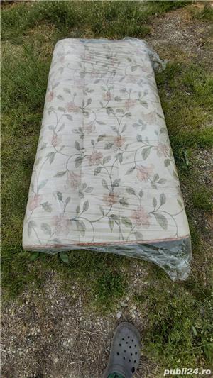 vand banchete spatare tapiterie rulota  - imagine 4