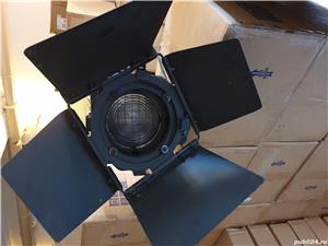 Proiector fresnel pentru teatru sau tv