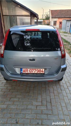 Ford Fusion  - imagine 9