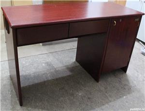 10 buc Birou cu usa si sertare; Masa cu blat 130x52 si spatiu minibar - imagine 3