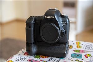 Canon 6 D cu Grip - imagine 1