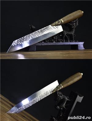 Cutit japonez Kiritsuke, otel premium