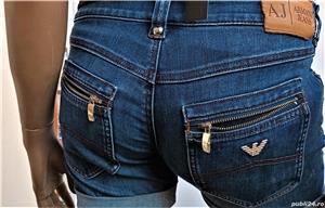 corset intimissimi, pantaloni scurti denim, Armani Jeans - imagine 10