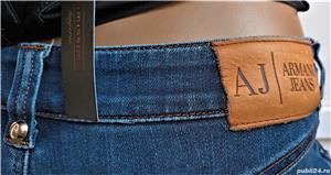 corset intimissimi, pantaloni scurti denim, Armani Jeans - imagine 8