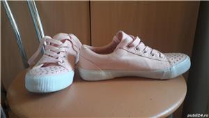 Vănd teneși roz cu ținte, nr. 37! - imagine 2