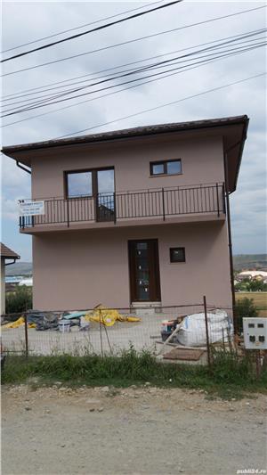 Casa de vânzare in partea de jos a casei se poate face un apartament generos - imagine 4