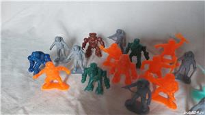 Lot figurine plastic noi pentru copii - imagine 3