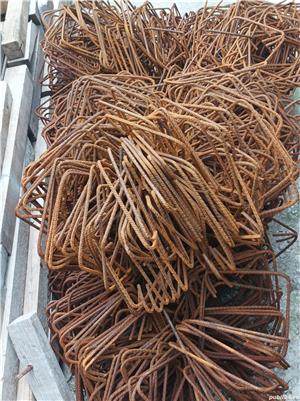 Vând etrieri de 25 cu 25 de 8 din fier striat 3.50 lei bucata 